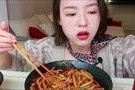 娱乐吃瓜背景视频,吃瓜群众背后的故事